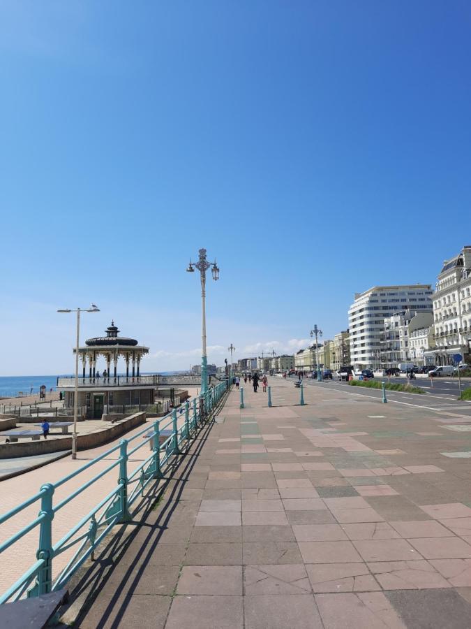 99 Steps To The Sea Apartment Brighton Екстериор снимка