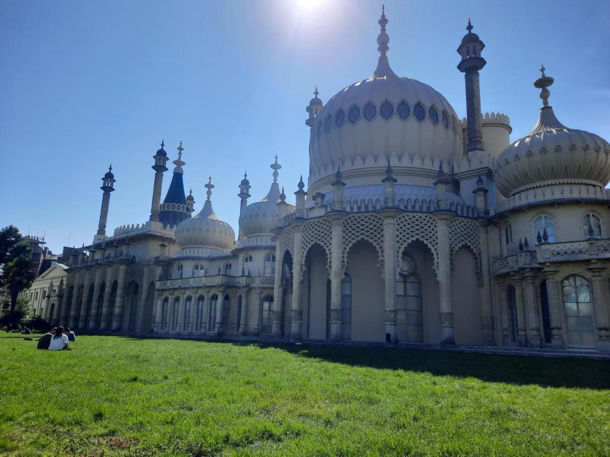 99 Steps To The Sea Apartment Brighton Екстериор снимка